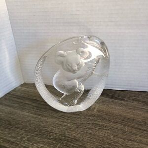 Vtg Mats Jonasson Sweden Crystal Paperweight